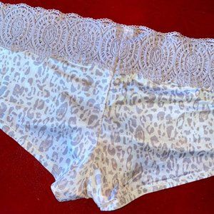 Victoria Secret Very Sexy Panty Small Grey Leopard